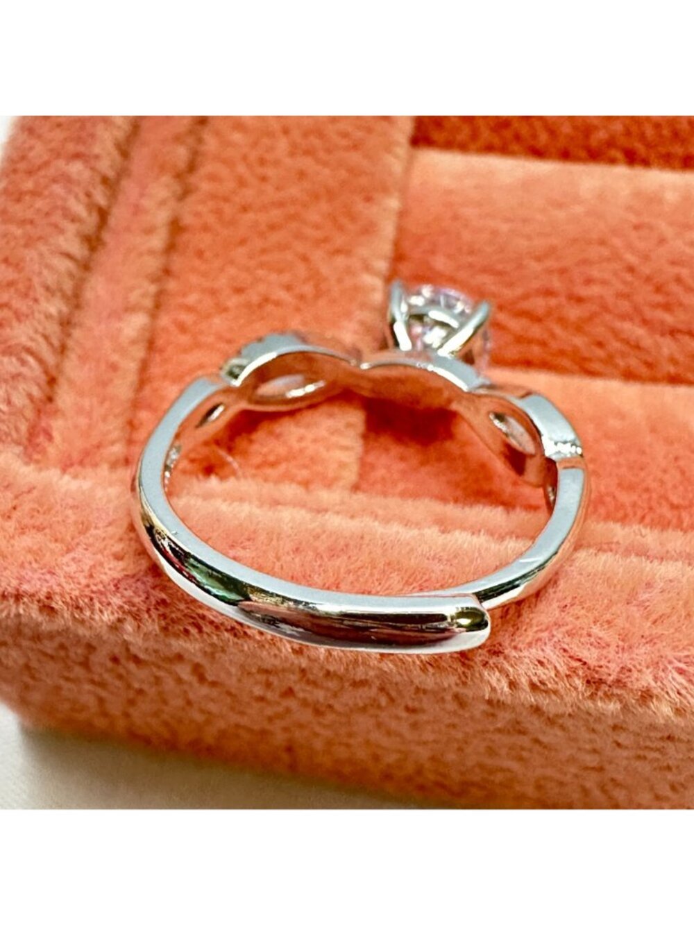Silver-Tone Cubic Zirconia Engagement Ring Twisted Band Design Size 7 Adjustable - Picture 4 of 8